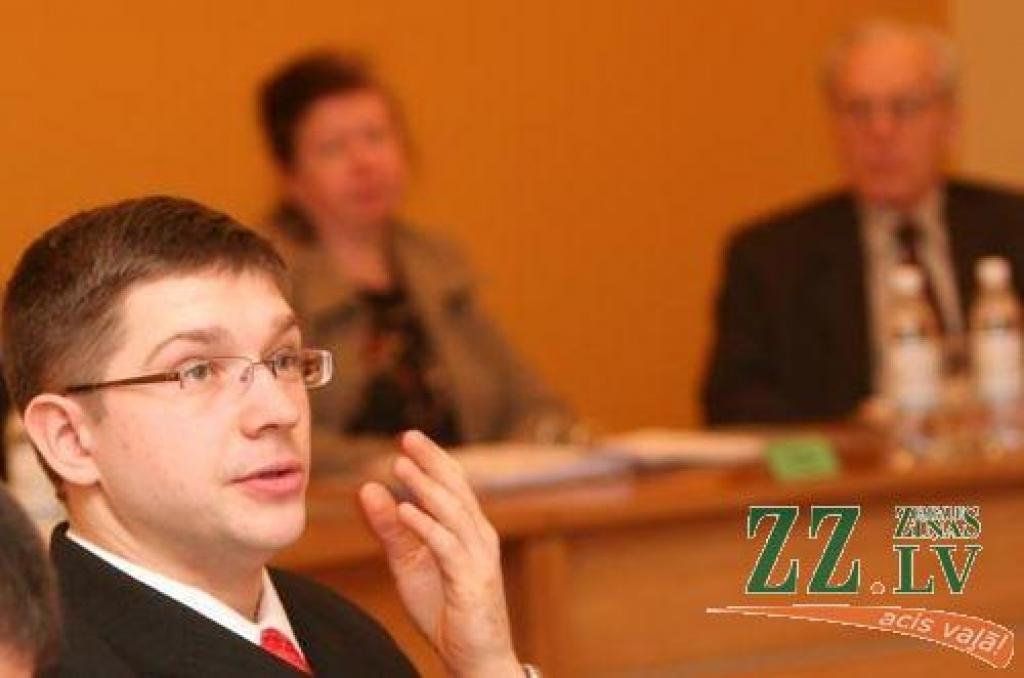 Dome spēkojas ar Ņevoļski