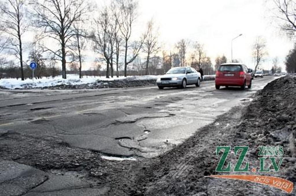 Dobeles šosejas rekonstrukcija ieilgs vismaz līdz vasarai