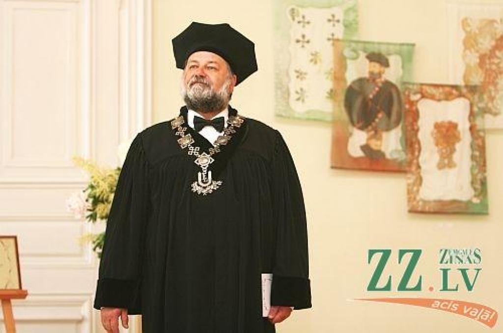 Skujāns pērn pelnījis par astoņiem tūkstošiem mazāk