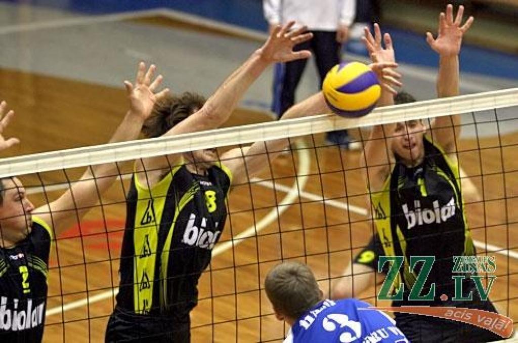 Volejbols. «Ozīši» Latvijas čempionāta finālā cīnīsies ar «Lāsi»