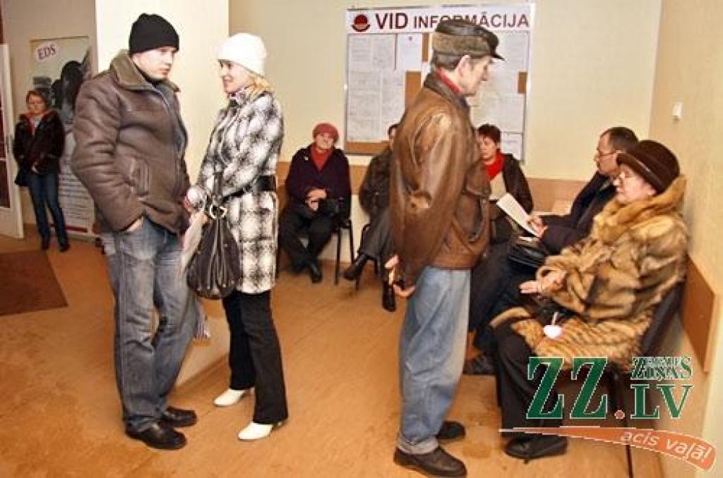 VID Jelgavas nodaļā dienā sniedz pat 200 konsultāciju