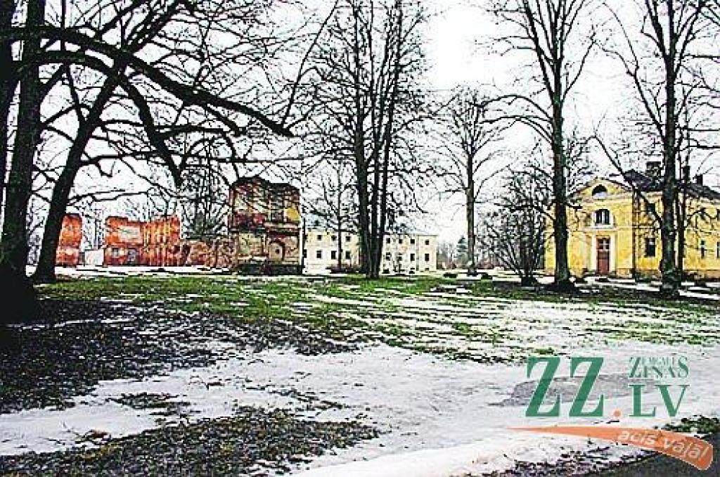 Elejas muižas apbūve ir starp apdraudētākajiem pieminekļiem
