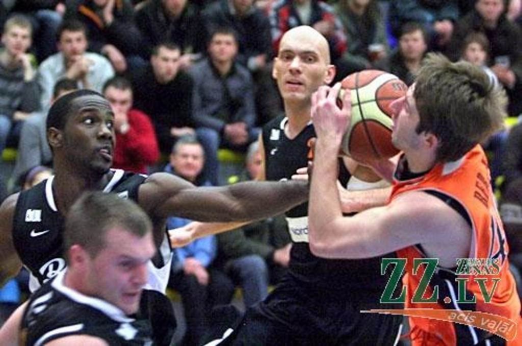 Basketbols. Edgars Krūmiņš «uguņo», «Zemgale» cieš sagrāvi (ar foto)