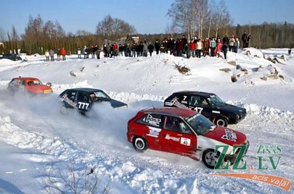 «Rullītī» aizvadīts Ziemas kausa izcīņas 4.posms folkreisā (ar foto)