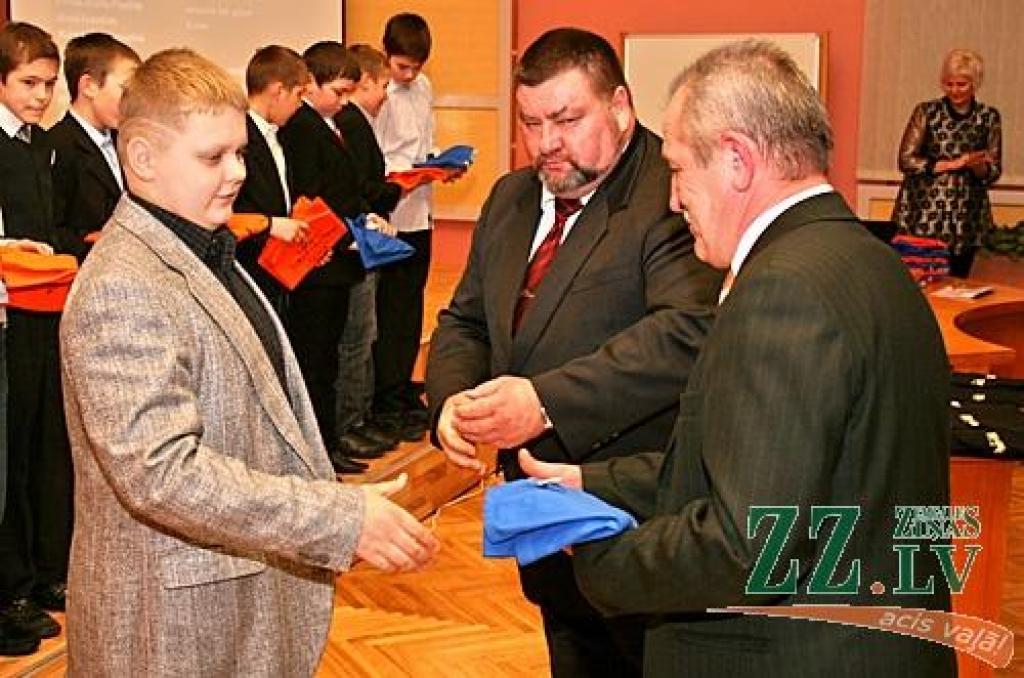 Sumina Jelgavas un Ozolnieku novadu sporta laureātus (ar foto)
