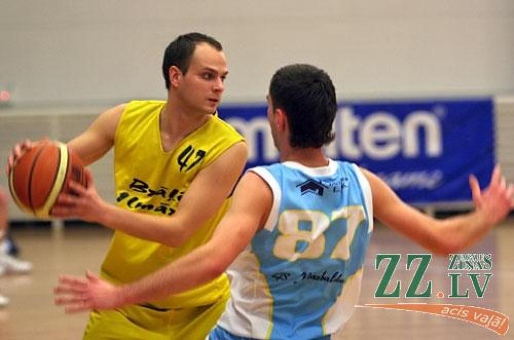 Pilsētas basketbola maratons sācies spraigi (ar foto)