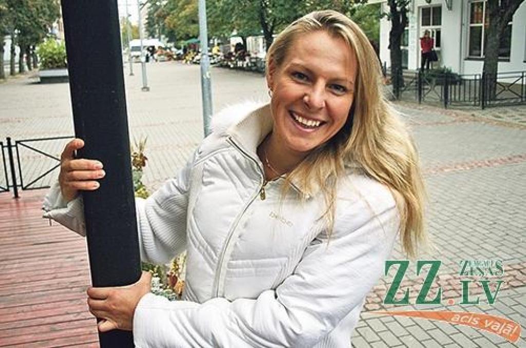 Teniss. Šonakt Līga Dekmeijere aizvadīs 1.kārtas spēli «Australian Open»