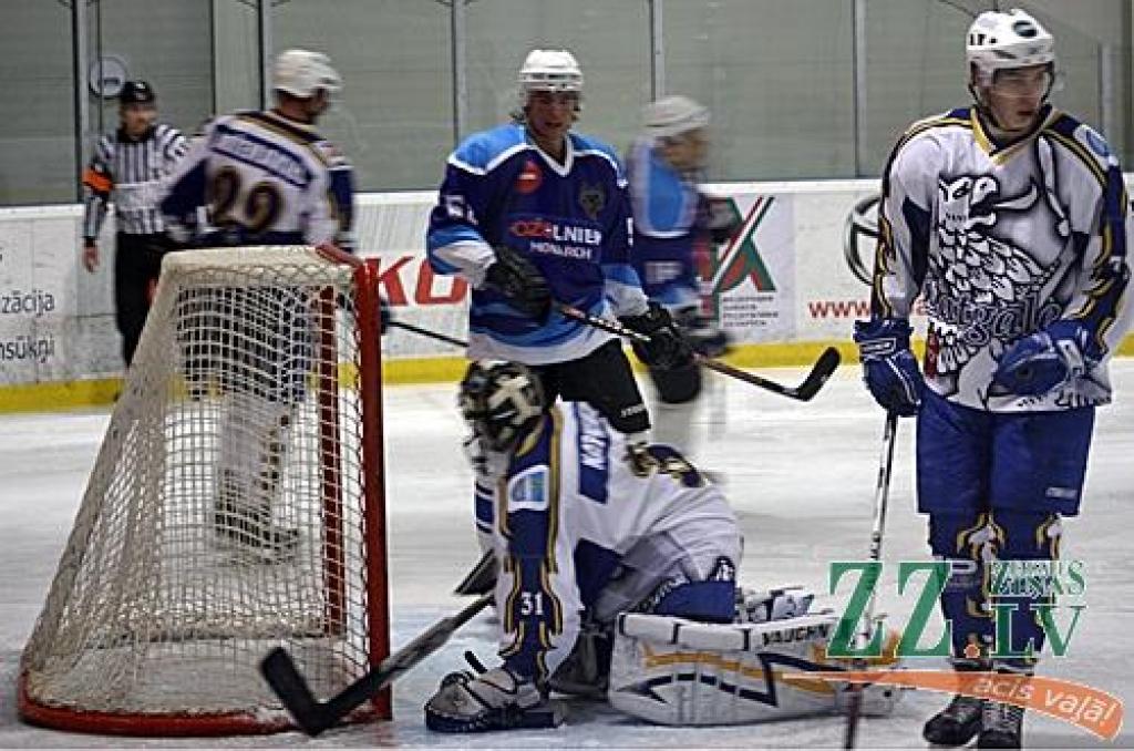 Hokejs. Ozolnieku «Monarch» revanšējas Daugavpilij (pievienota galerija)