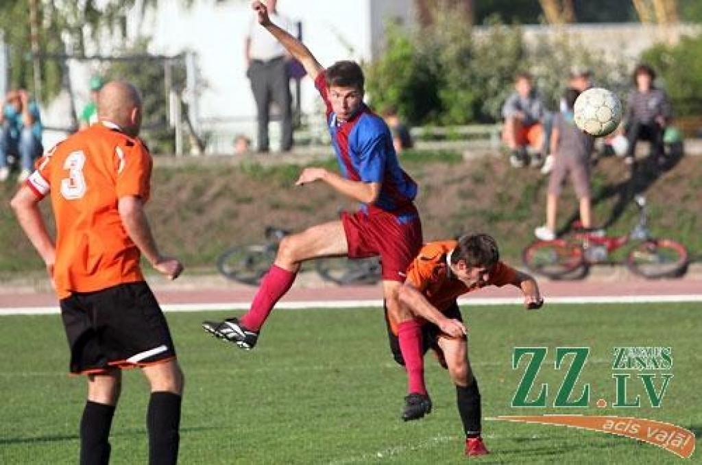 Jelgavas futbolisti «sagrauj» jēkabpiliešus