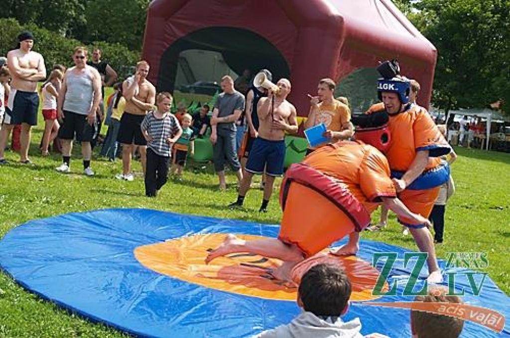 FOTO: Staļģenē līgošanu ievada sporta svētki