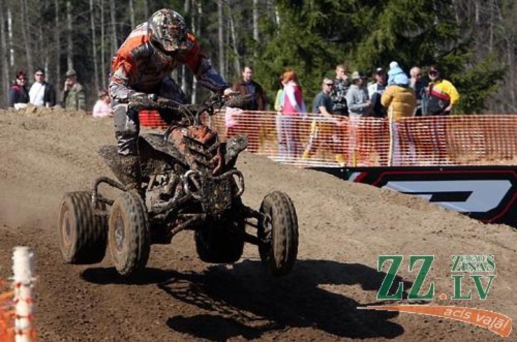 Endurokrosa sezonu atklāj «Ozolnieku kauss»