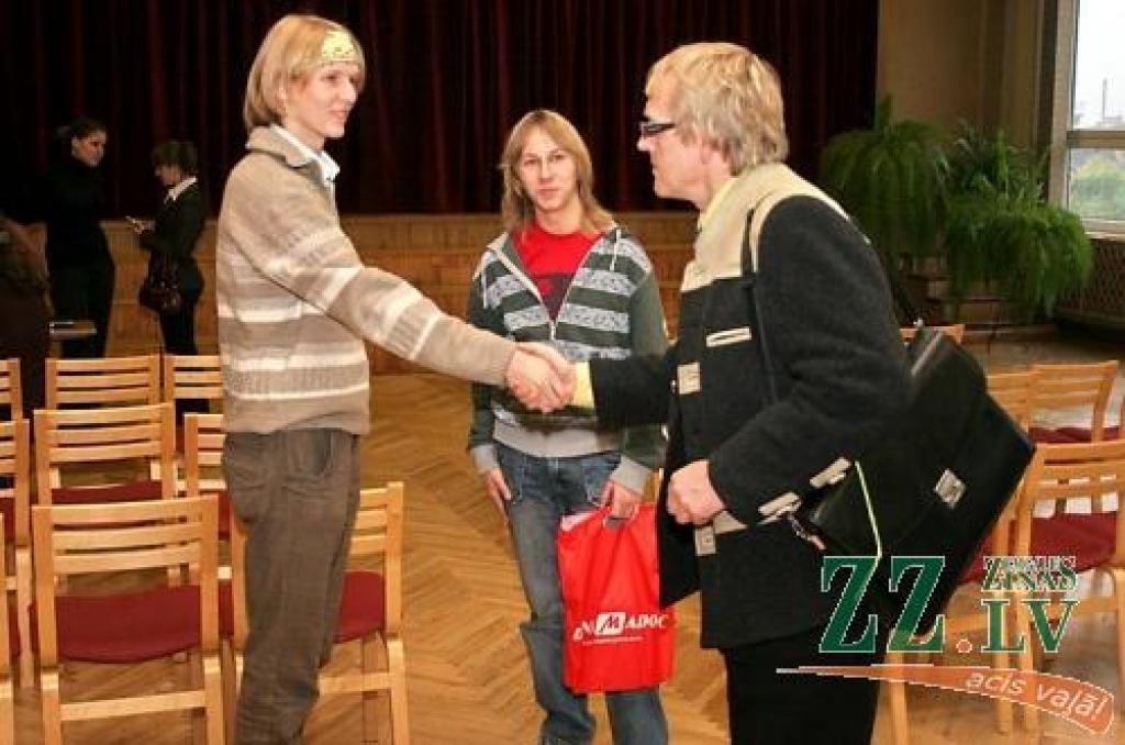 Brīvlaikā apspriežas Skolēnu dome