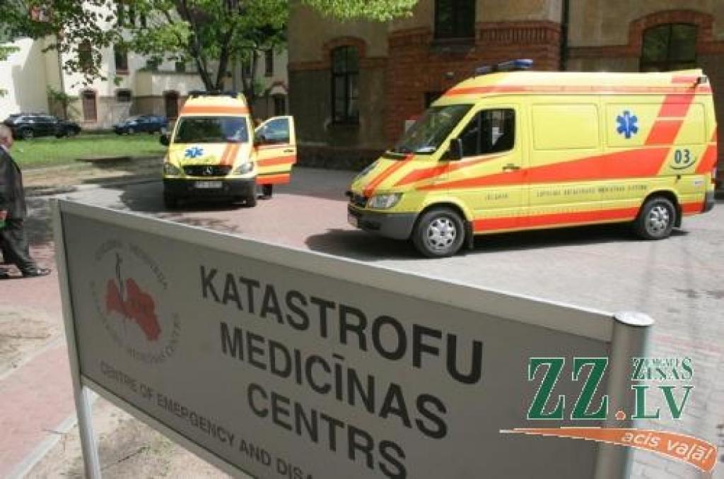 Dzērumā izkrītot pa logu, lauž mugurkaulu