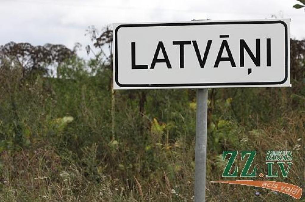 Ar zīmi brīdina par latvāņiem