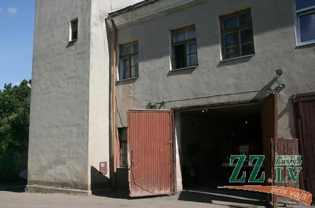 Ugunsdzēsēji uz ātru risinājumu necer 
