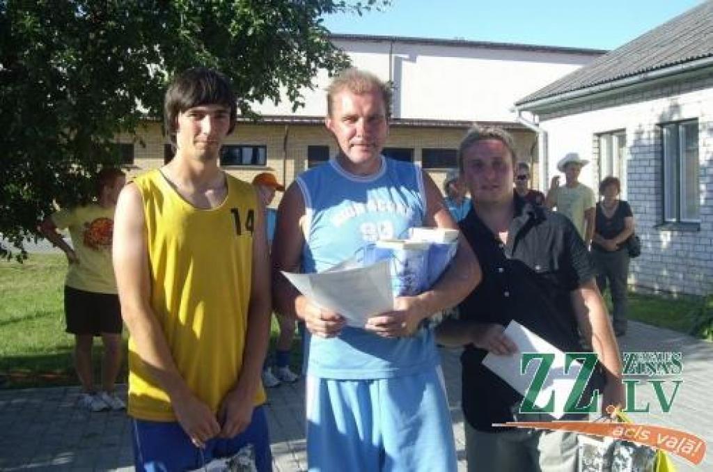 Svētē aizvadīti Sporta svētki 