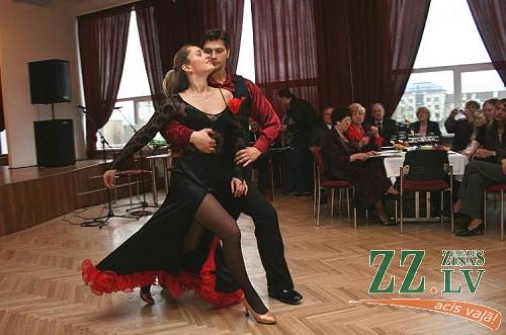 Tango karaļa savaldzināti