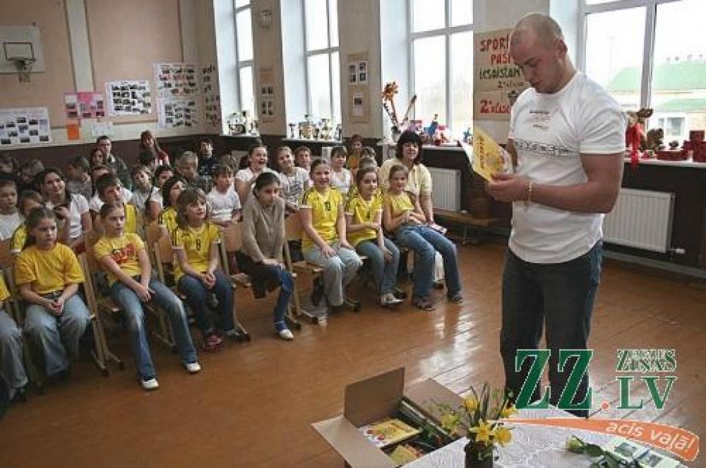 Elejā ciemojas šķēpmetējs Vasiļevskis