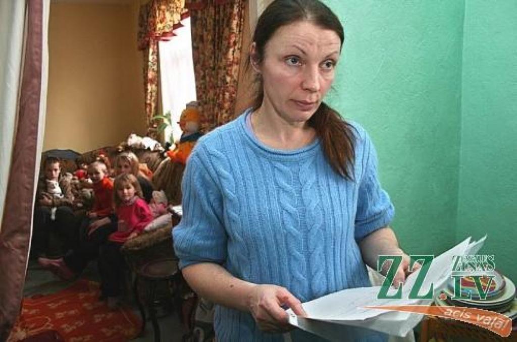 Dome vientuļajai mātei pārmet neieinteresētību