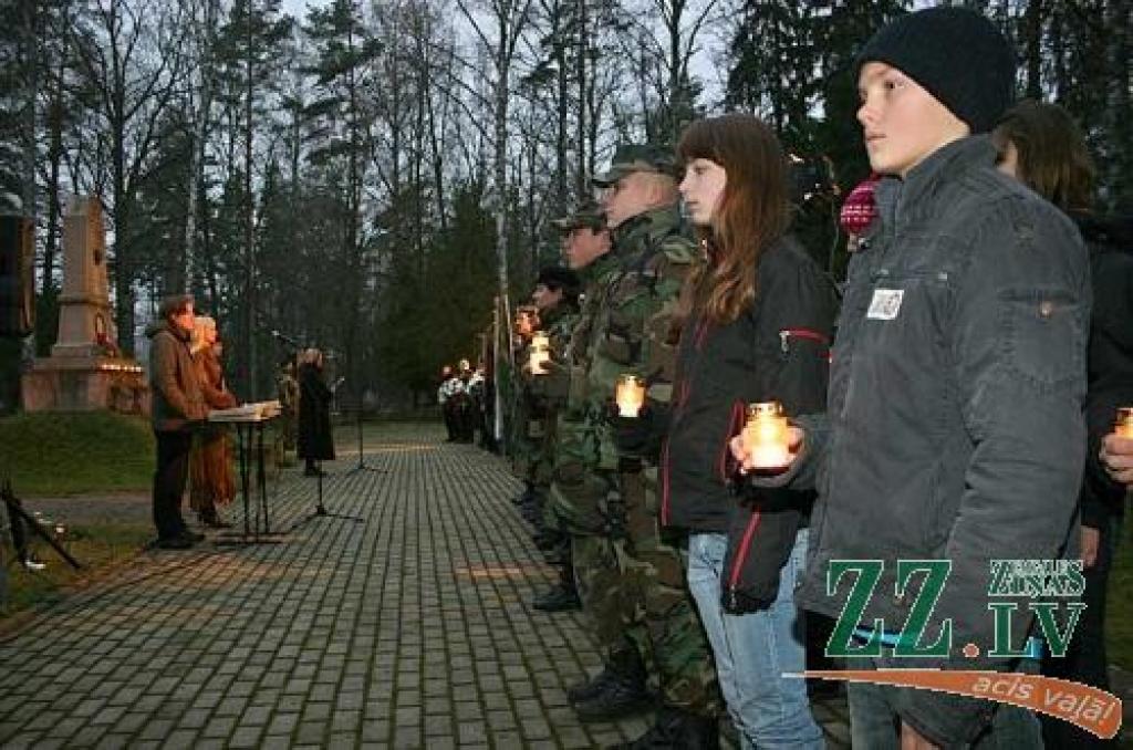 Atceras kritušos varoņus