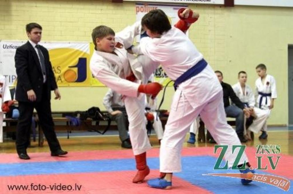 Karatē. Ozolniekos sarīko čempionātu bērniem (ar foto)