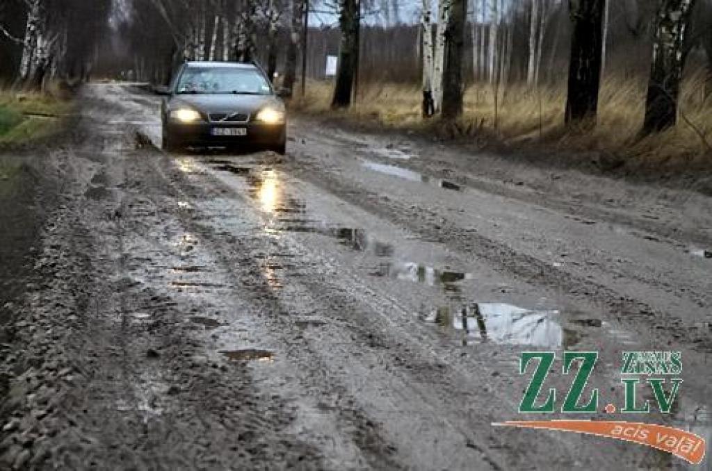 Otrdien «Zemgales Ziņās»: 5.līnijas iedzīvotāji spiesti dzīvot dubļu zampā; Kohēzijas fonda nauda ne tikai ielās, bet arī partijas kasē