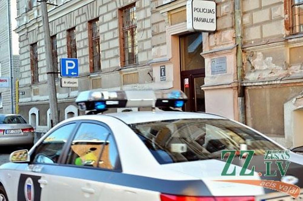 Jauniete veiksmīgi atvairās no laupītāja