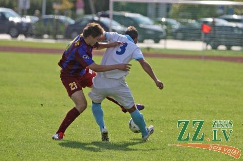 Futbols. Jelgava zaudē principiālam pretiniekam (papildināts)