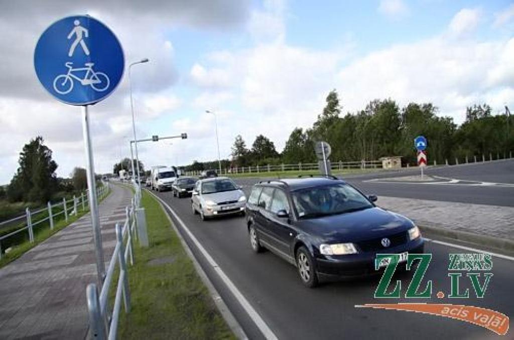 FOTO: Dobeles šoseju nodod ekspluatācijā