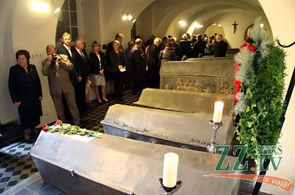 Godina Kurzemes hercogistes izveidotāju Gothardu Ketleru