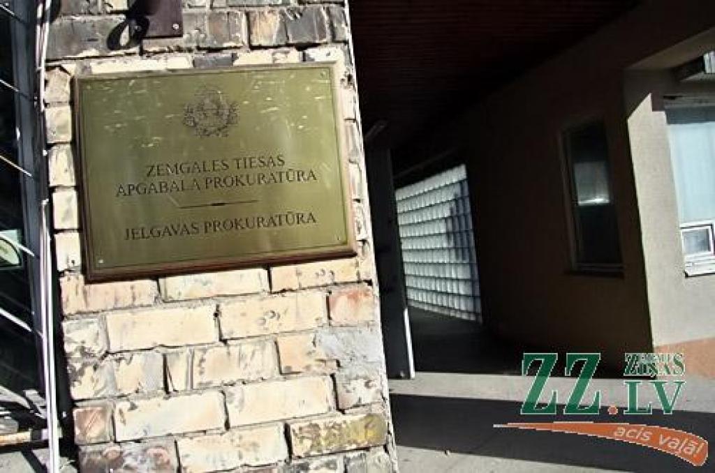 Apsargi zādzības naktī uzlaušanas pēdas prokuratūrā nav manījuši, tāpēc devušiem prom