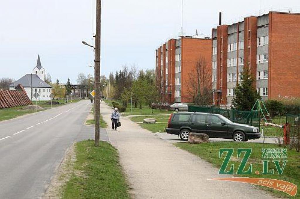 Ceturtdien «Zemgales Ziņās»: Ozolniekos reaģē uz ministrijas aizrādījumiem; ZRP izbijušus politiķus neņemšot