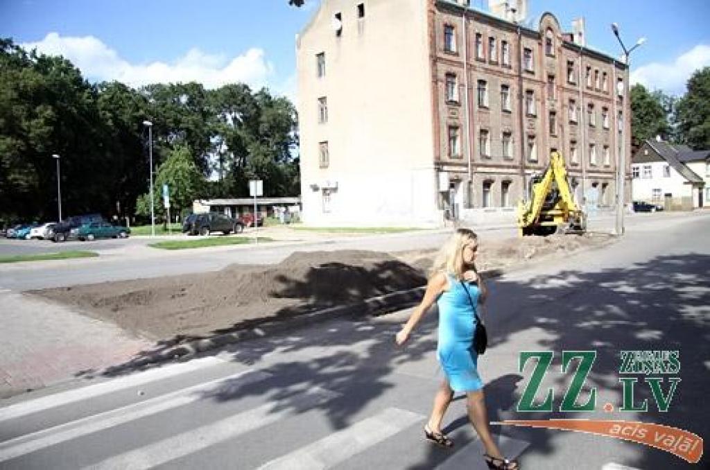 Sudrabu Edžus ielas saliņā būs dobe