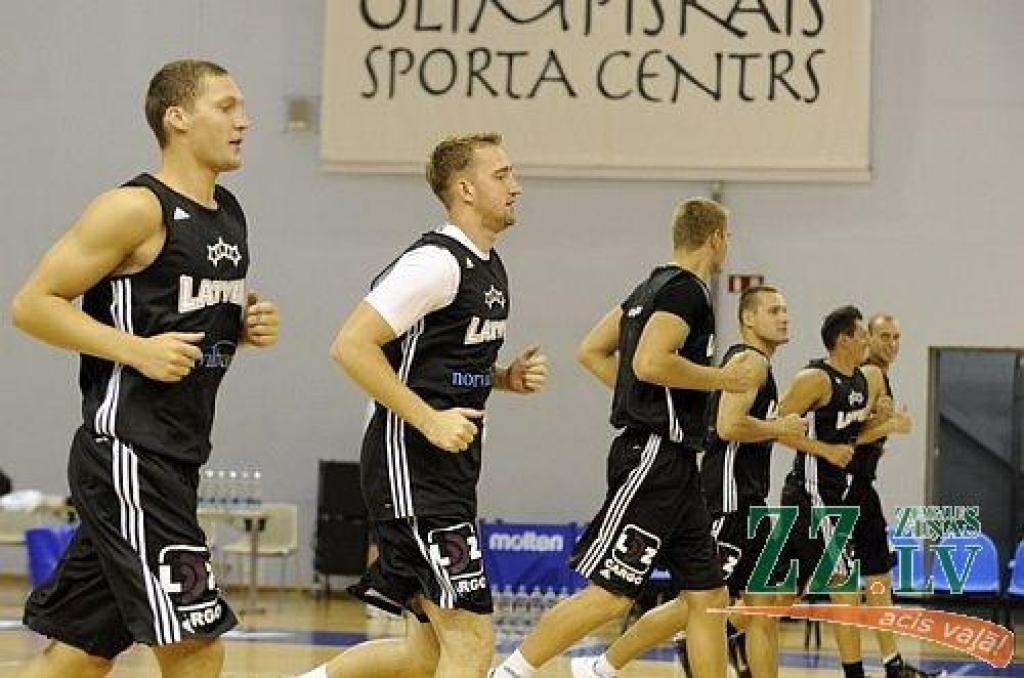 Četri zz.lv sekotāji sociālajā tīklā saņems ielūgumus uz basketbola izlases spēlēm Jelgavā