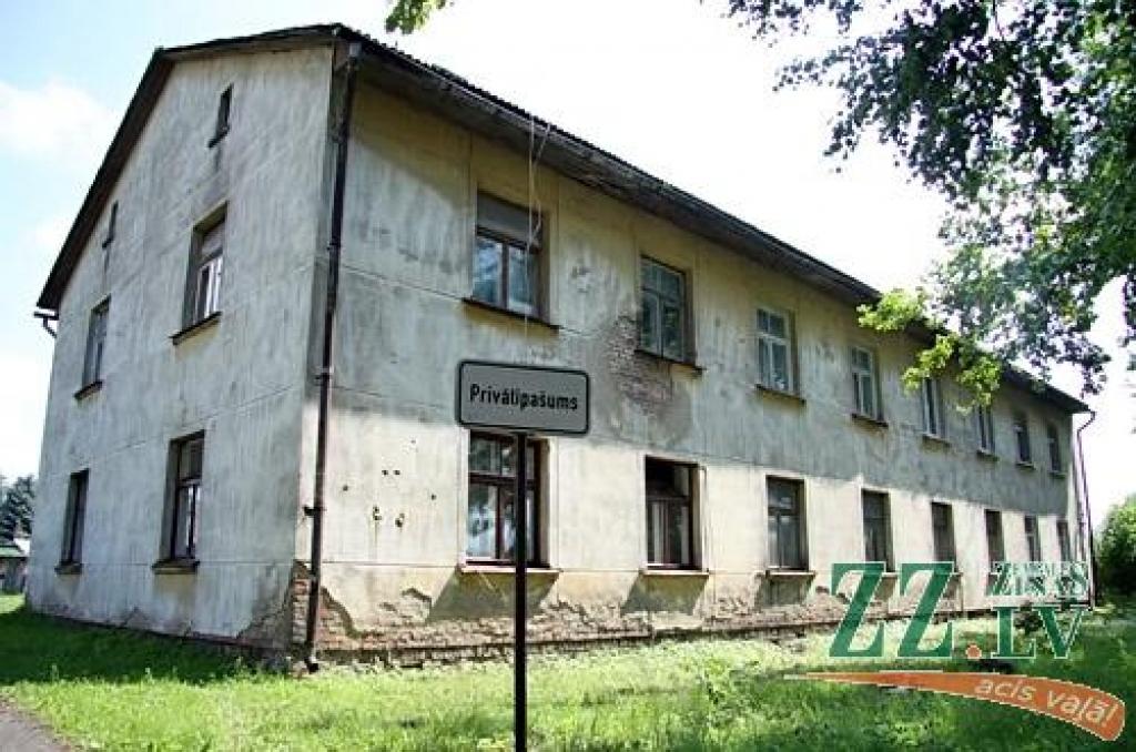 Sestdien «Zemgales Ziņās»: Pilsēta bezspēcīga pret stundu ilgām lietusgāzēm; «mazajā» kāzu ceļojumā