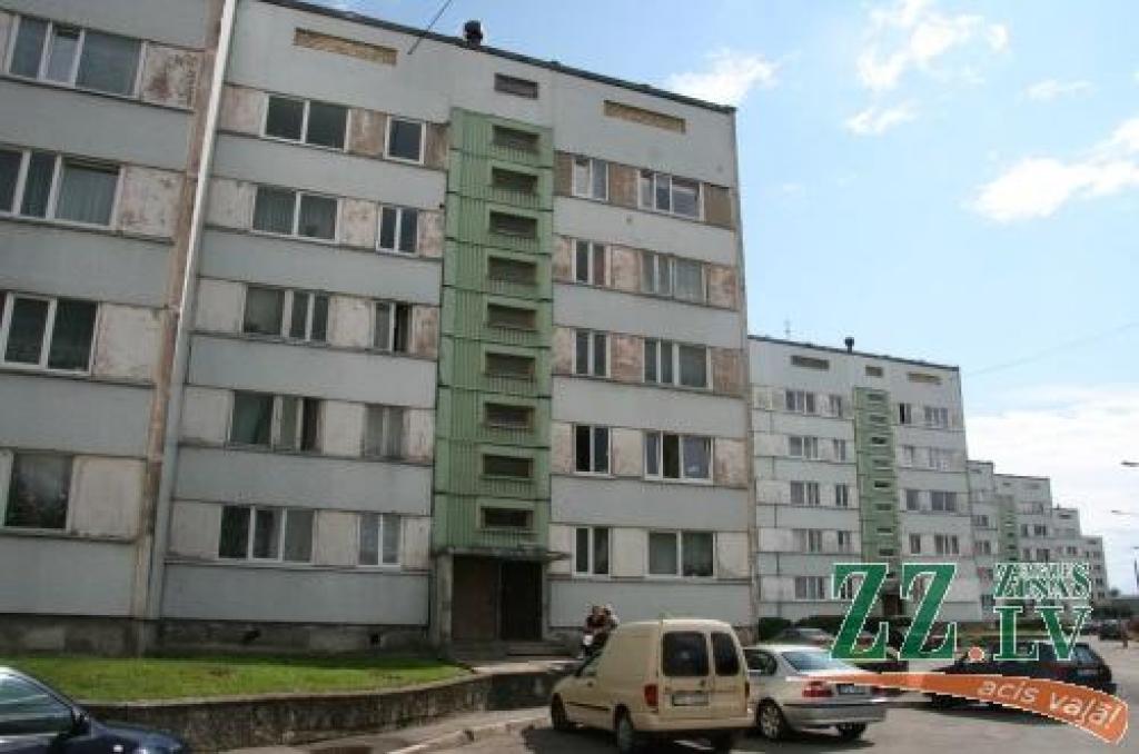 Otrdien «Zemgales Ziņās»: Divus gadus mostas no suņu rejām; tiesa vīram atstāj gandrīz visu kopdzīves laikā gūto mantu