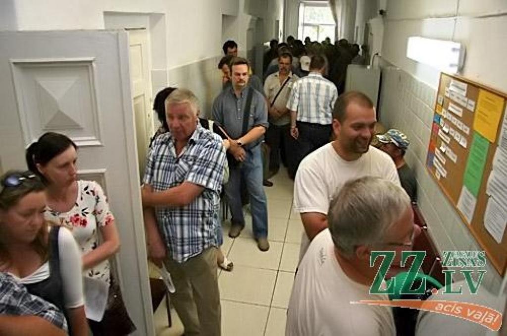 Policijas saceltā ažiotāža izraisa rindu autovadītāju medicīniskajā komisijā