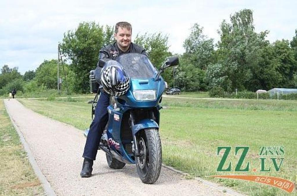 Sestdien «Zemgales Ziņās»: Ar motociklu lētāk un ātrāk nekā ar auto; ekoloģiska saliņa labības lauku vidū