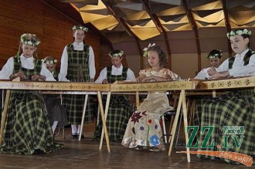 Latvijas kokļu dienās – arī jelgavniece Megija