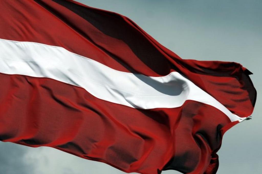 FT komentētājs apšauba Latvijas varasiestāžu noliegumu par nerezidentu noguldījumu ieplūšanu no Kipras