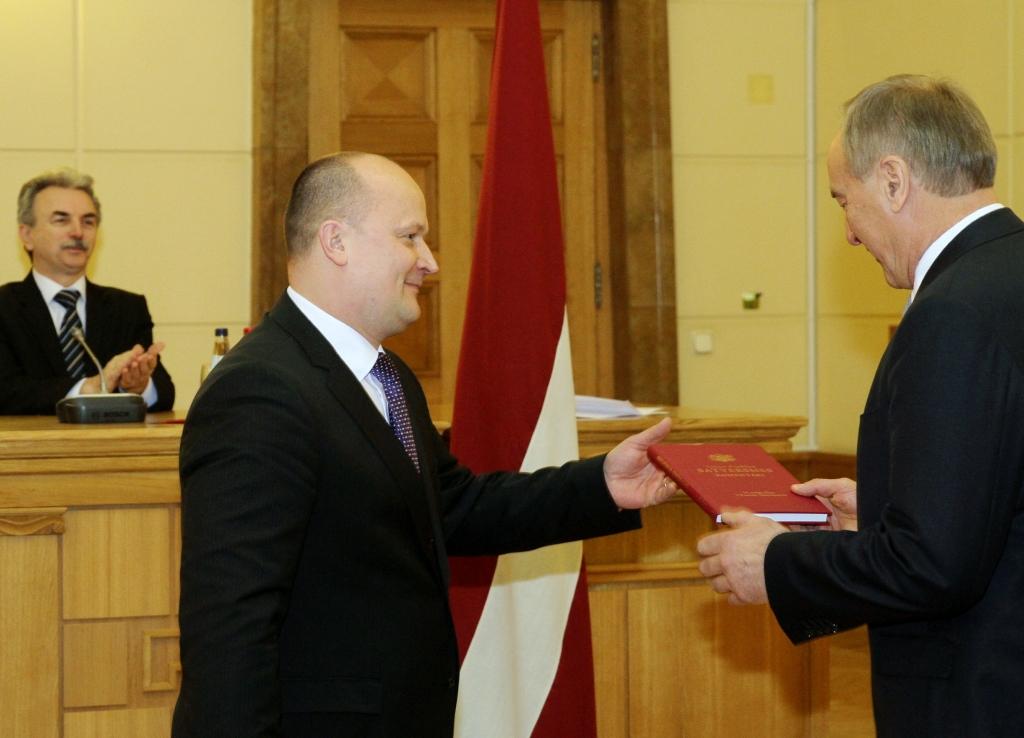 Balodis atkāpjas no UR galvenā valsts notāra amata