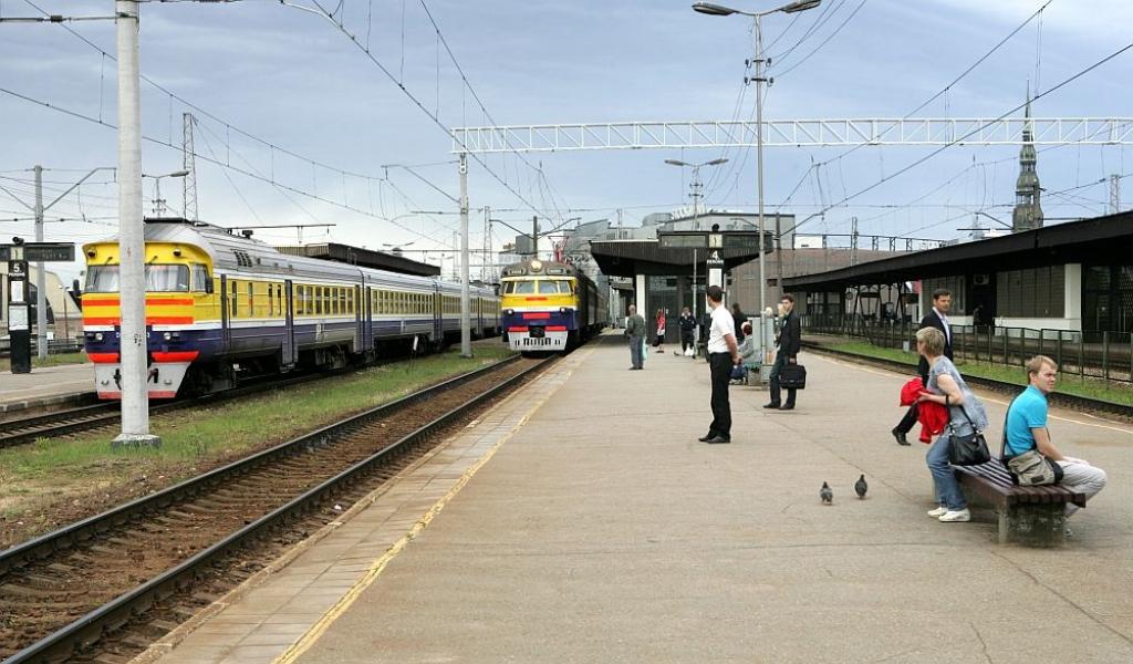 EK dod zaļo gaismu jauno vilcienu naudas novirzīšanai infrastruktūras attīstībai