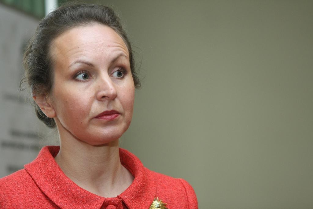Meņģelsone: Latvijā lielākā ēnu ekonomikas problēma ir akcīzes preču kontrabanda