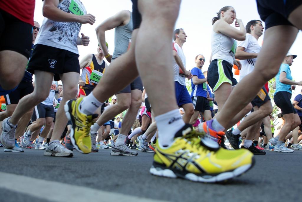 papildināta (12:30) - Rīgas maratonā uzvar Kenijas sportists un etiopiete