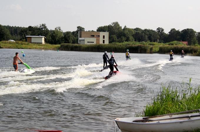 Ūdensmotociklu sports. Jelgavniekiem četri Latvijas čempioni