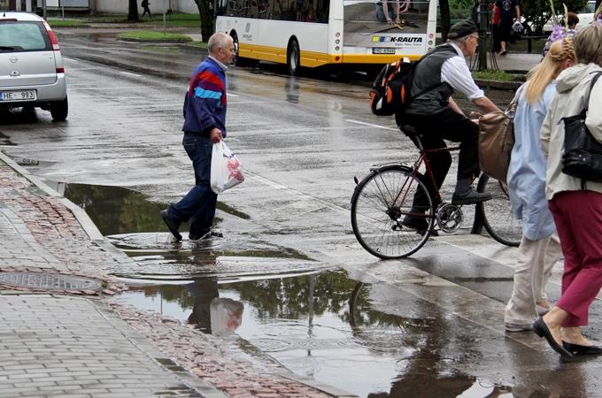 Policija: Nezināšana un modrības trūkums visbiežāk pieviļ skolas gaitu uzsācējus