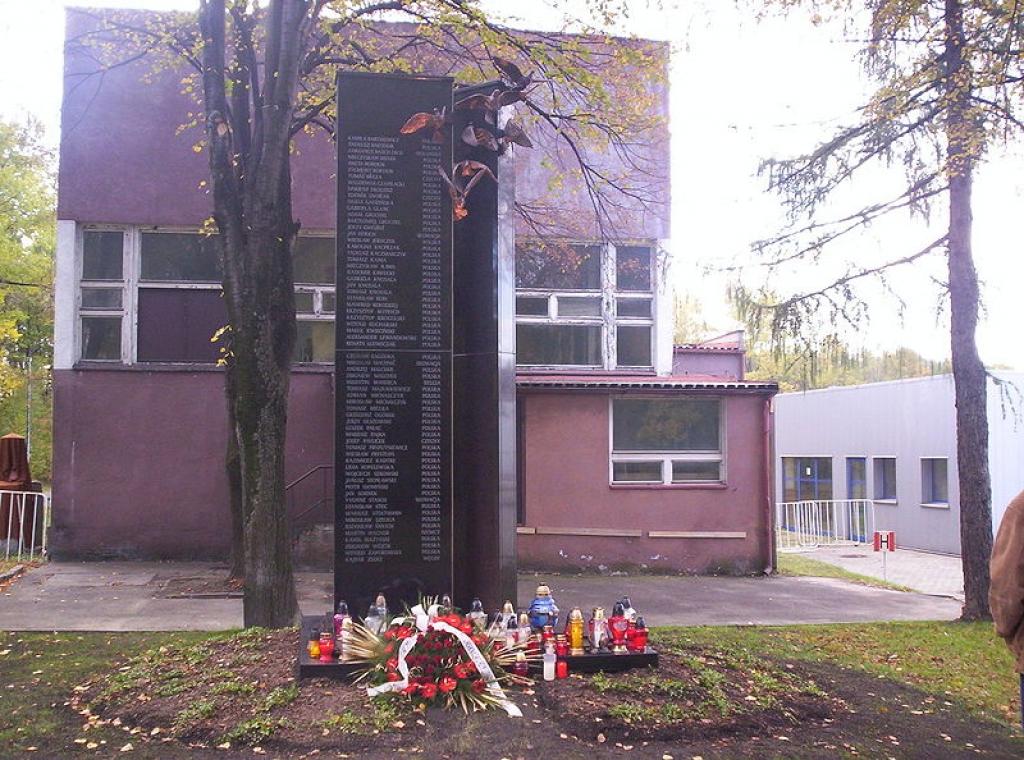 Arhīvi: Vainīgie jumta sagrūšanā Polijas izstāžu centrā saņēma 12 gadu cietumsodu