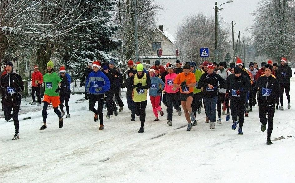 Piekto reizi aicina Ziemas skrējiens Ozolniekos