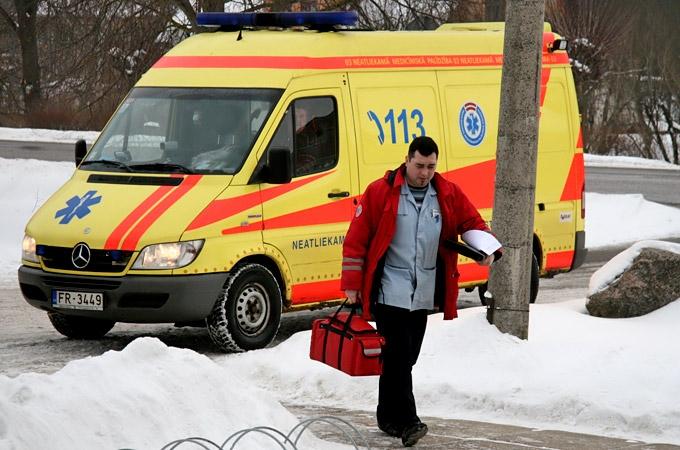 Avārijās Līvbērzes un Cenu pagastos seši cietušie; viens no viņiem bērns