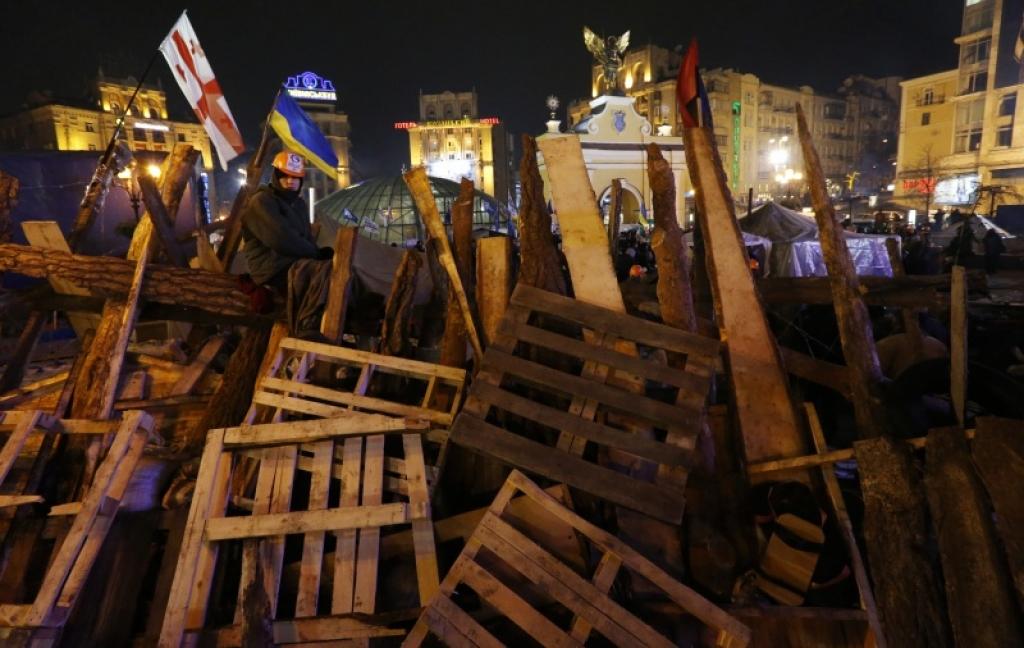 Ukrainas protestos brīvdienās pulcējas aptuveni 200 tūkstoši cilvēku